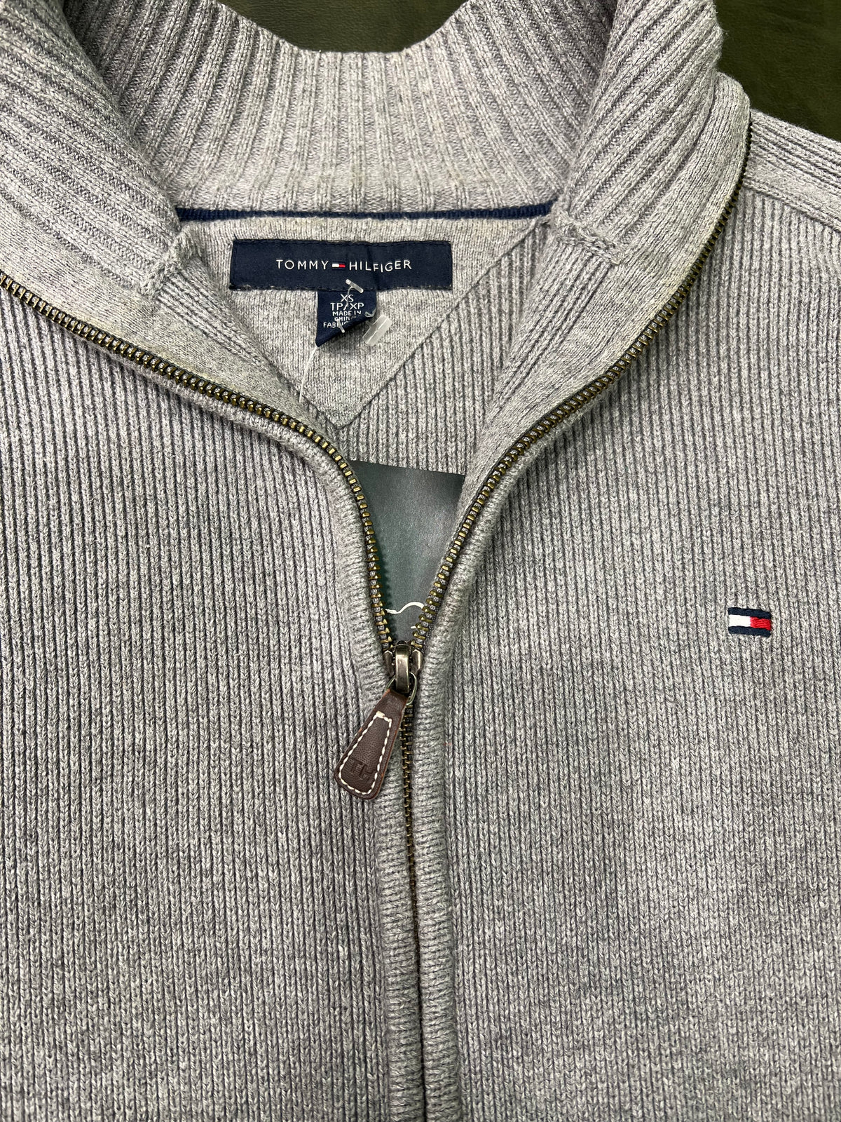 Maglione Tommy Hilfiger in maglia a coste grigio mélange tg,XS
