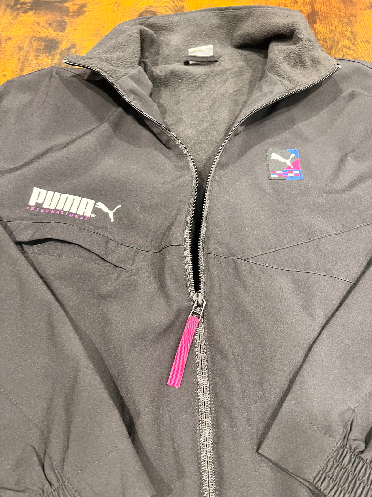 Giacca sportiva Puma International nera            modello bomber      tg Xs