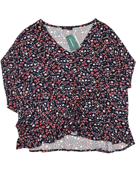 Blusa dal fondo nero caratterizzata da una ricca fantasia floreale e paisley nei toni del rosa, rosso, bianco e azzurro tg XL