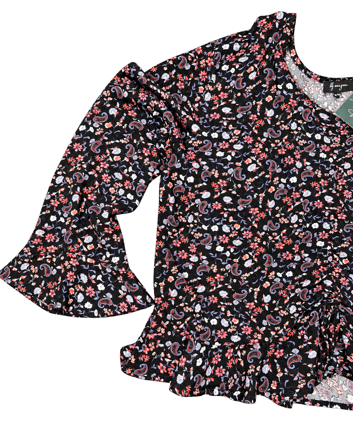 Blusa dal fondo nero caratterizzata da una ricca fantasia floreale e paisley nei toni del rosa, rosso, bianco e azzurro tg XL